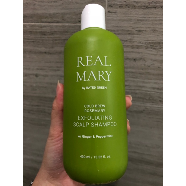 Čistící šampon s rozmarýnem Rated Green Real Mary Exfoliating Scalp Shampoo